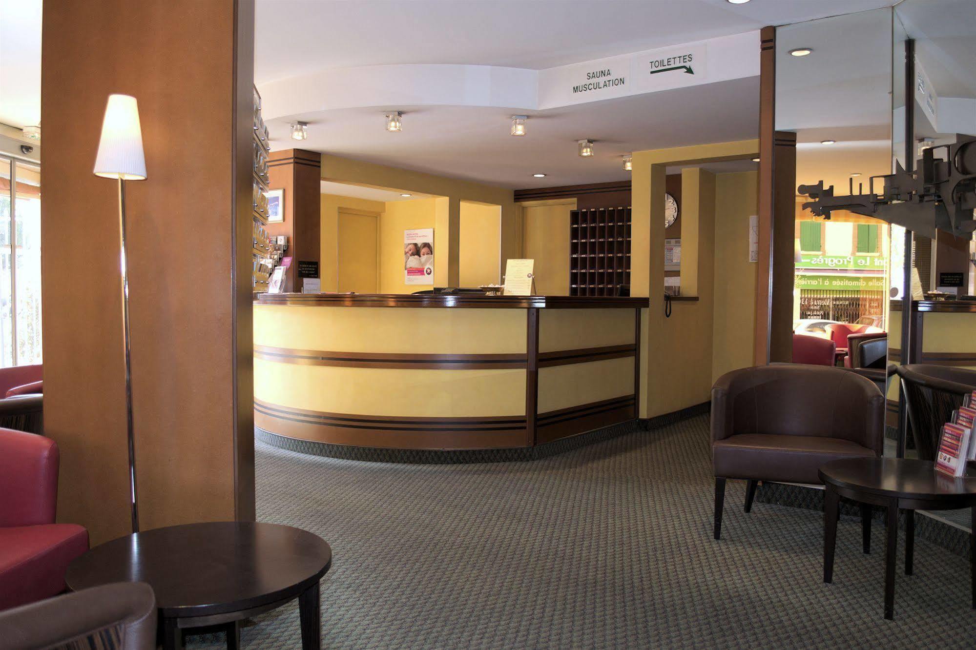 בלנאק Inter-Hotel Toulouse Aeroport מראה חיצוני תמונה